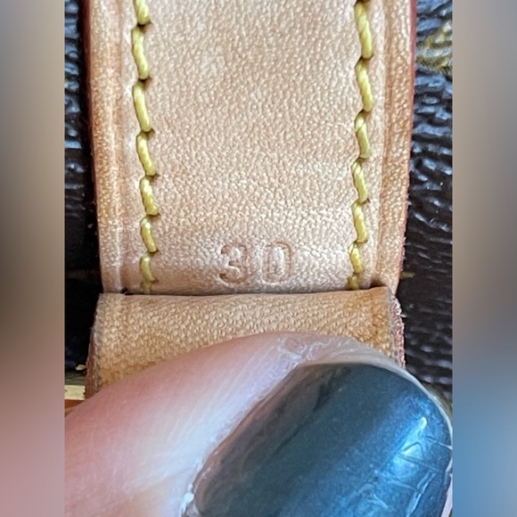 Authentic Louis Vuitton Speedy Bandoulière 30 Monogram - Picture 13 of 16